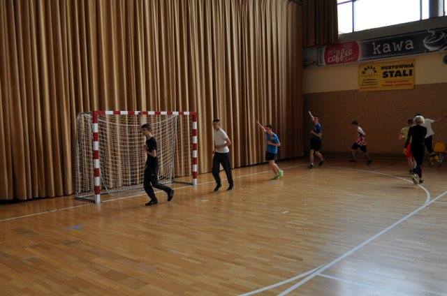 Crossfit Skakanie, bieganie, podnoszenie, dźwiganie.. (zdjęcie 6)