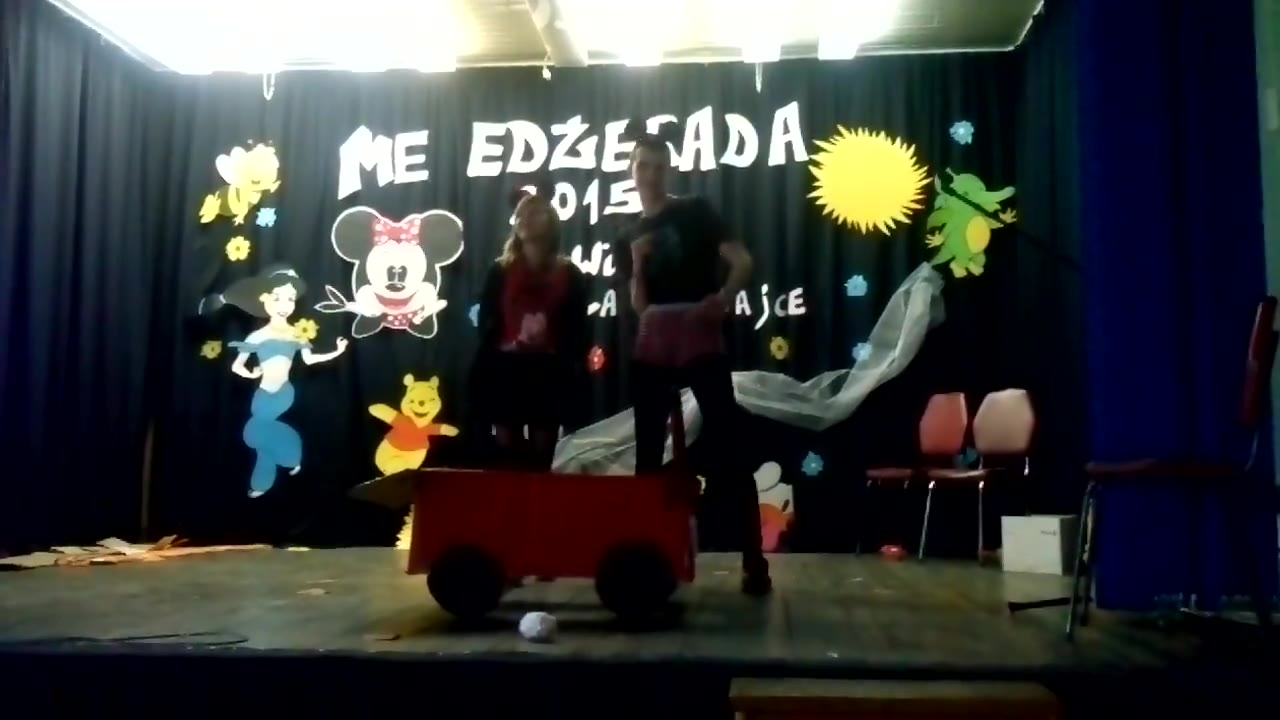Klatka z filmu 1 — Miejsce: Zespół Szkół Menedżerskich w Świeciu (53.41277, 18.