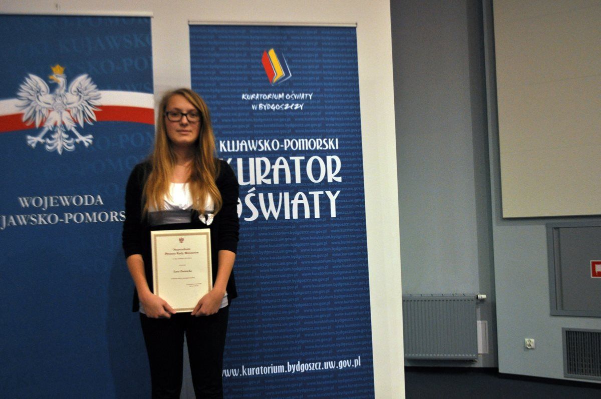 Grudnia w Sali Urzędu Wojewódzkiego w obecności wicewojewody kujawsko – pomorskiego, pani Elżbiety R (zdjęcie 6)