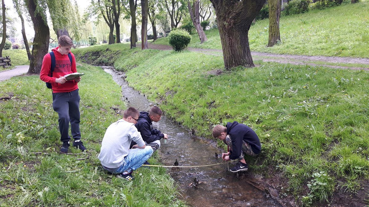 Zajęcia terenowe z geografii (zdjęcie 7)