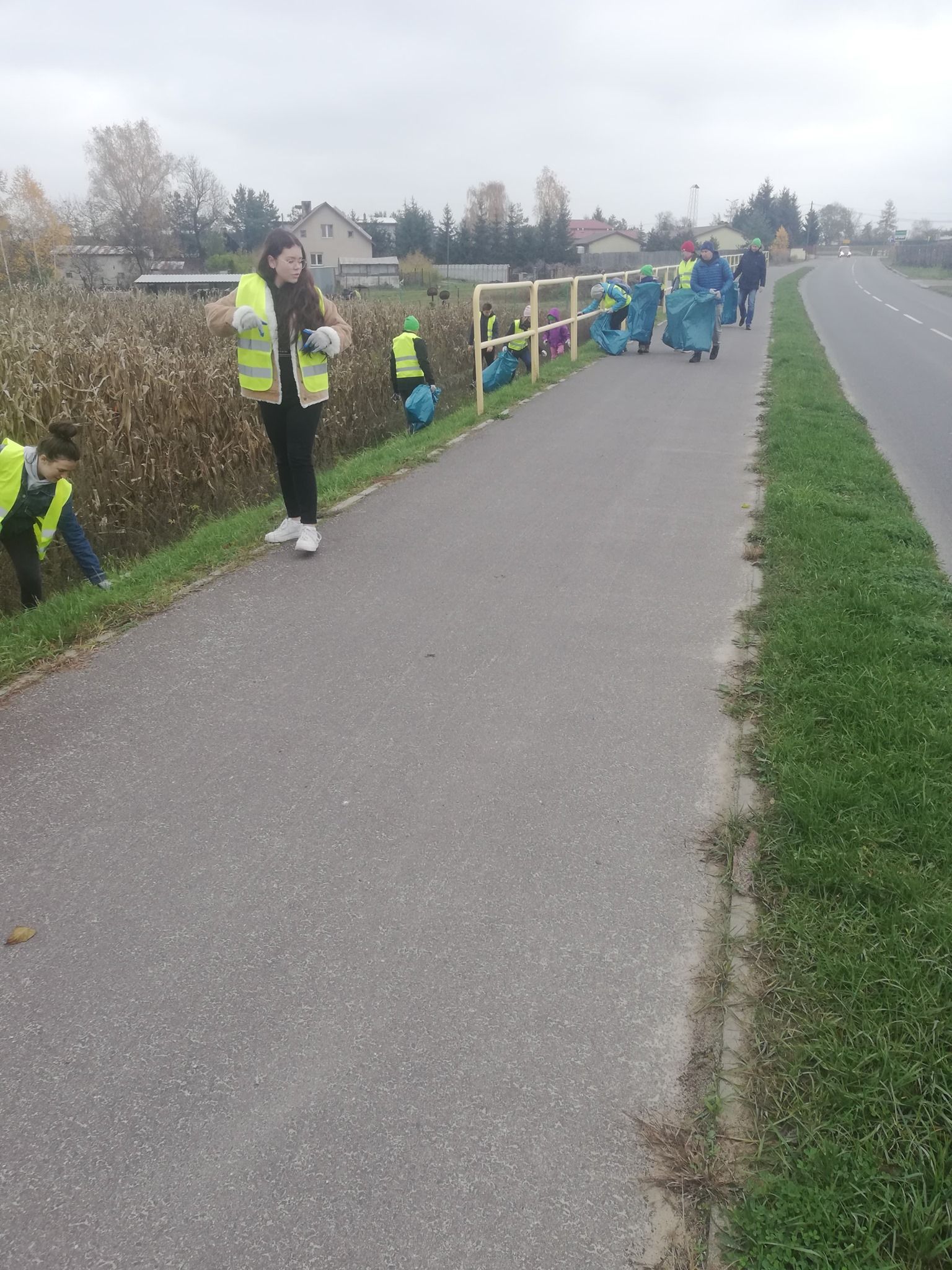 Niepodległościowe śmieciobranie (zdjęcie 3)