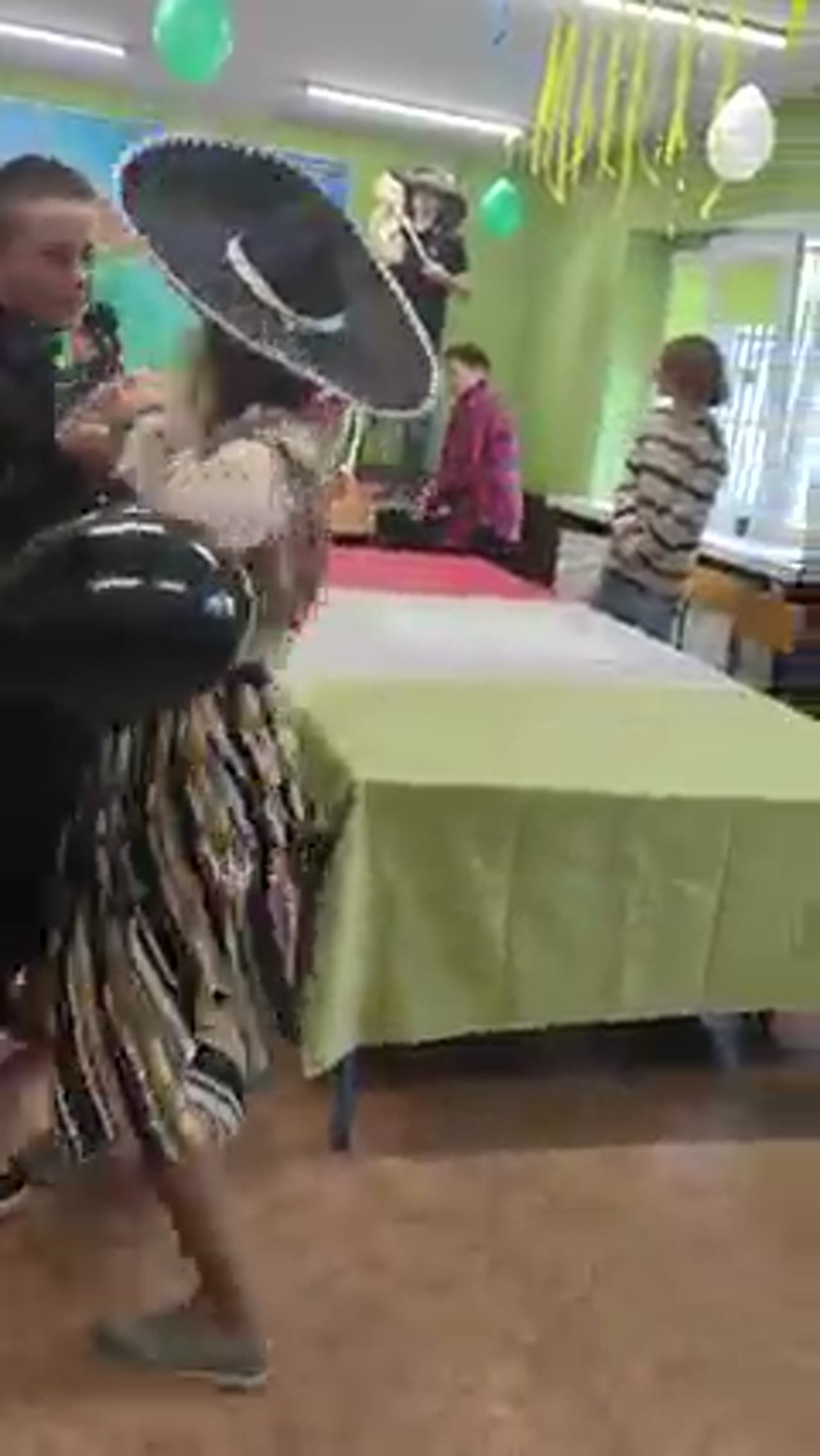 Klatka z filmu 59 — Wpis z Facebooka 2022-10-18