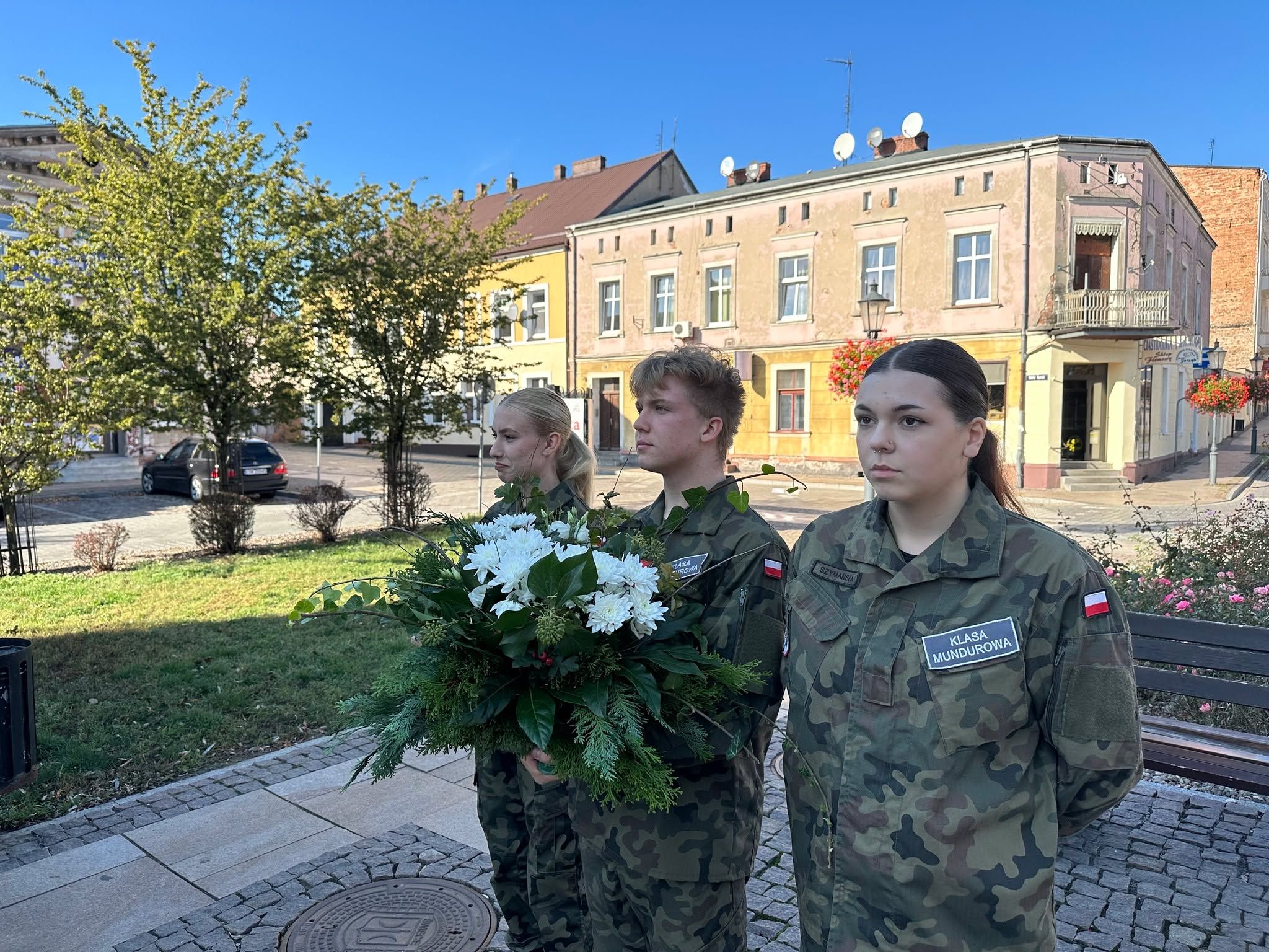Naród bez historii, jest jak drzewo bez korzeni (zdjęcie 6)