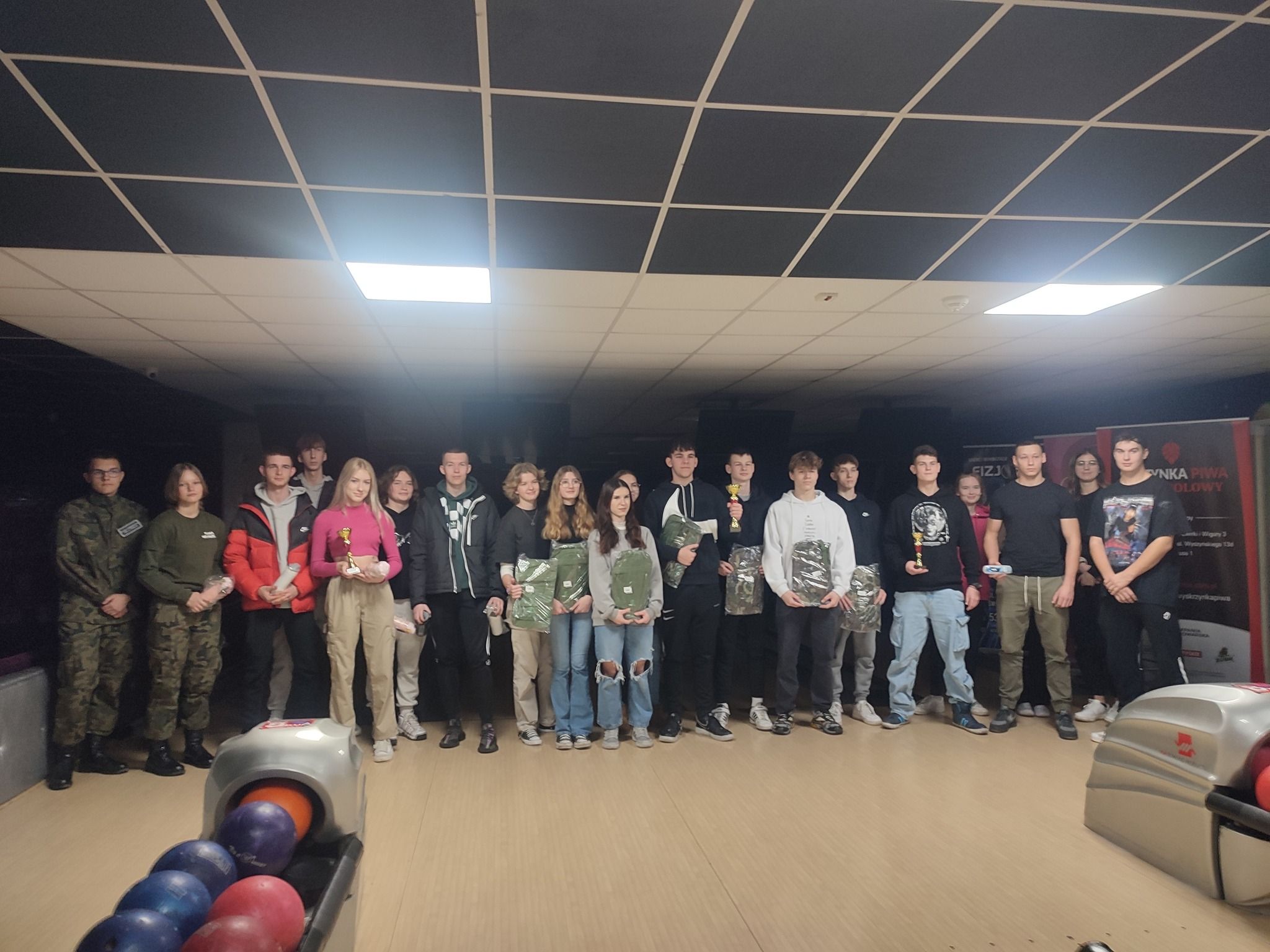 Drużynowy Turniej Bowlingowy (zdjęcie 2)