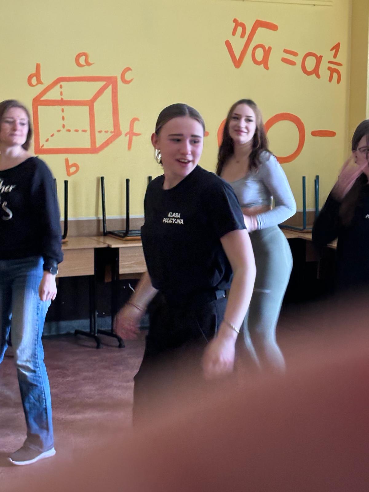 Dzień Wiosny i Dni Otwarte w ZSM! (zdjęcie 21)