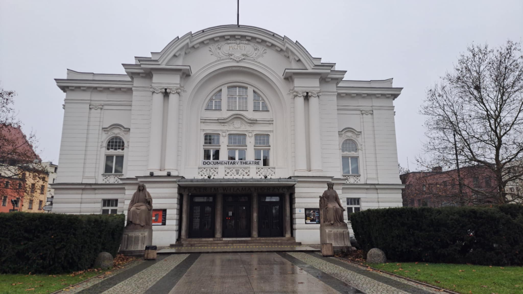 Dnia 26.11 uczniowie ZSM odwiedzili Toruń🎭 (zdjęcie 3)