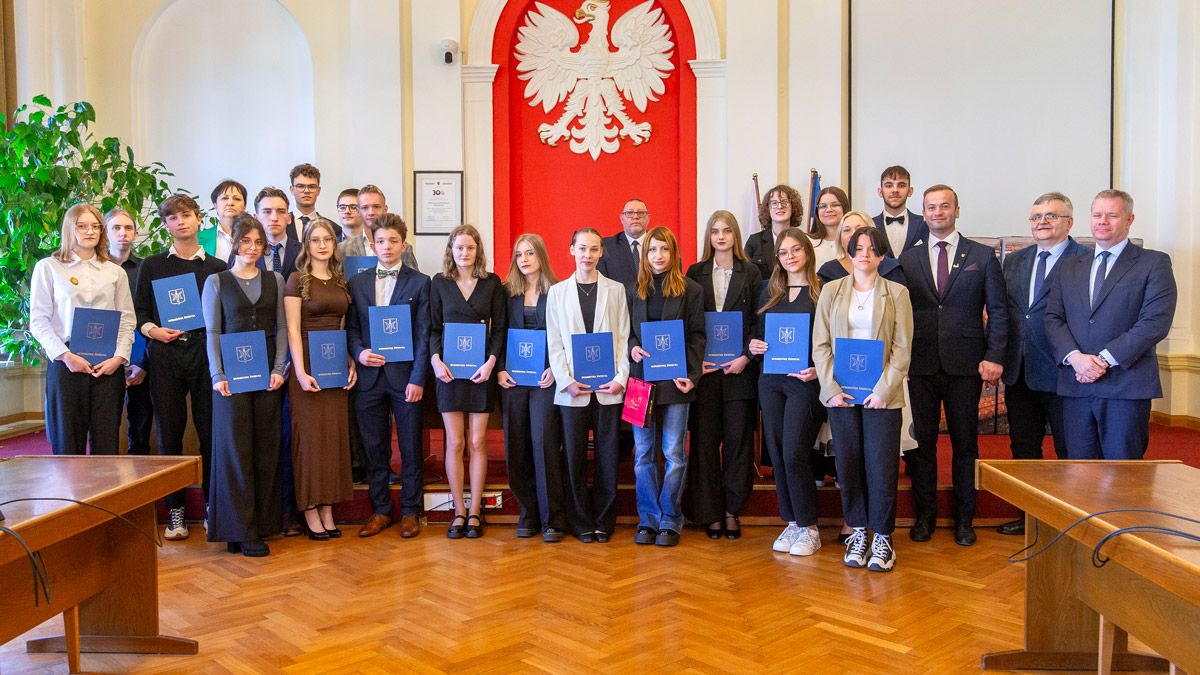 Extra Świecie: Nagrody burmistrza dla absolwentów ZSM (2025)